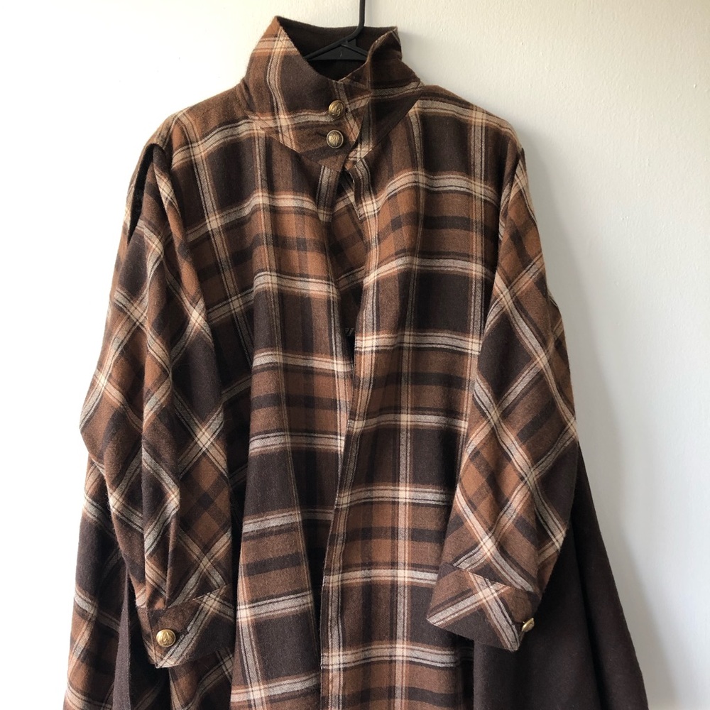 EUC Vintage Chloé wool cape